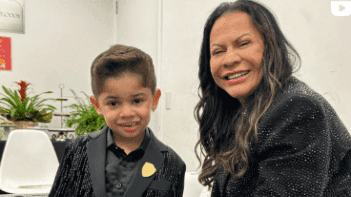 Dona Ruth afirma que Murilo Huff nunca pagou pensão para o filho