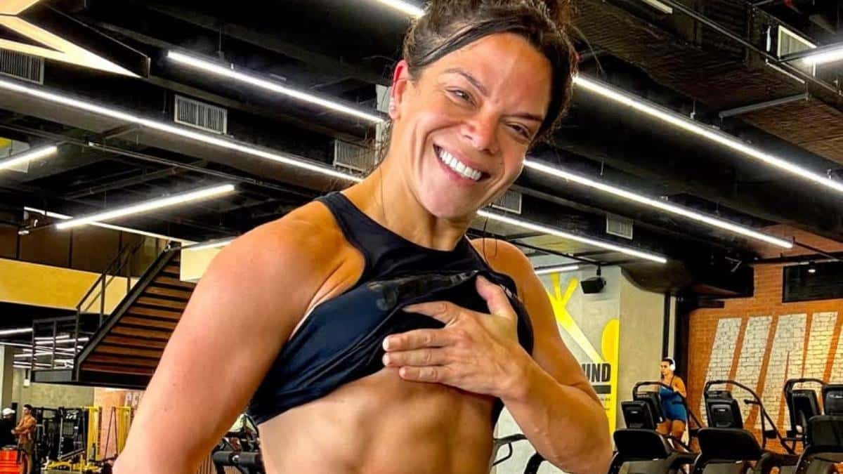 Carol Vaz anuncia saída de academia DNA: ‘Desrespeitada’