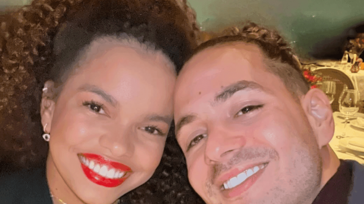 Jeniffer Nascimento anuncia separação após 11 anos de relação