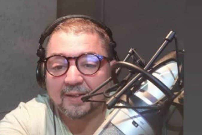 Dublador de Chapolin morre aos 52 anos no Rio de Janeiro