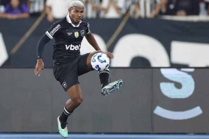 Botafogo aceita proposta e Cuiabano deve jogar no Nottingham Forest