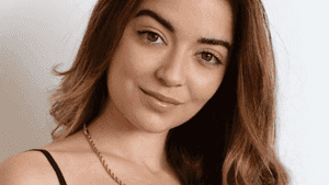 Ex-atriz de ‘Malhação’ desabafa sobre diagnóstico de transtorno mental: “Muito difícil”