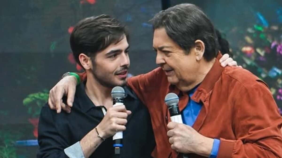 João Silva celebra retorno de Faustão para casa e comenta sobre recuperação do pai
