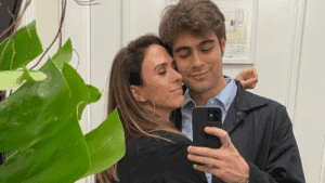 Rafa Vitti se declara para Tatá Werneck no aniversário da atriz