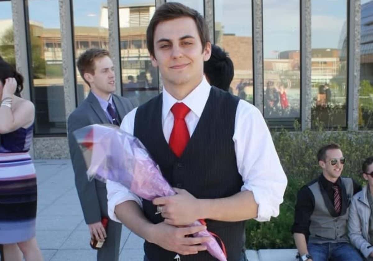 Ator é morto a tiros ao tentar separar briga de casal