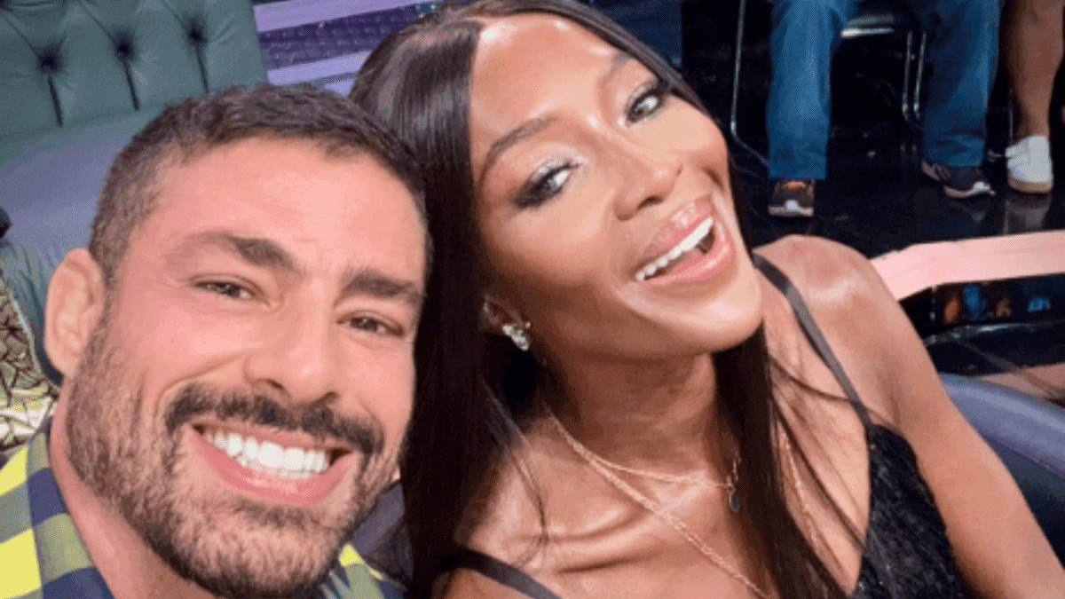 Naomi Campbell elogia Cauã Reymond no Domingão