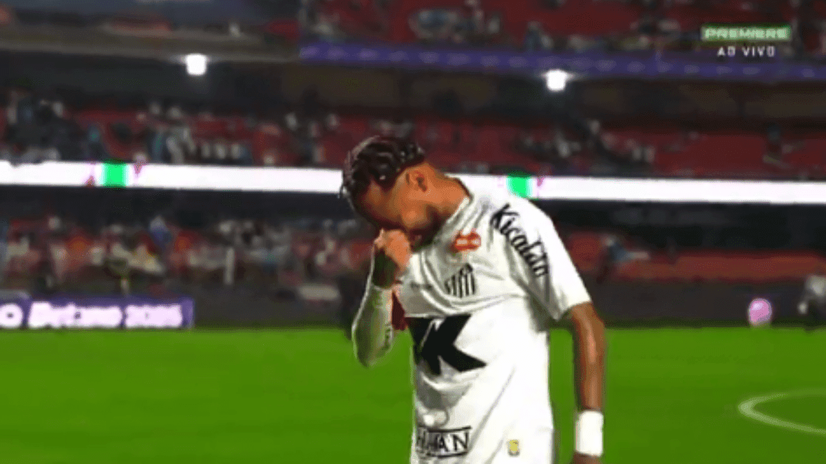 Após derrota de 6 a 0 do Santos, Neymar recebe apoio do filho