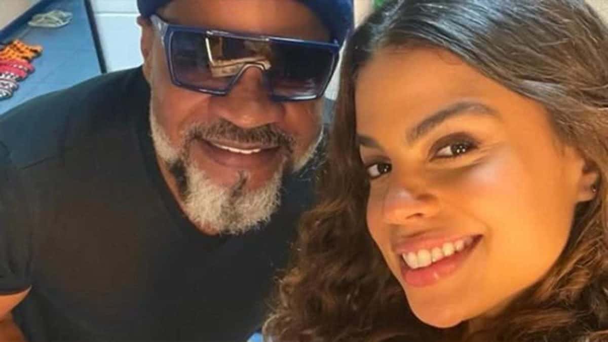 Filha de Carlinhos Brown reflete sobre título de ‘nepobaby’: ‘Com muito orgulho’