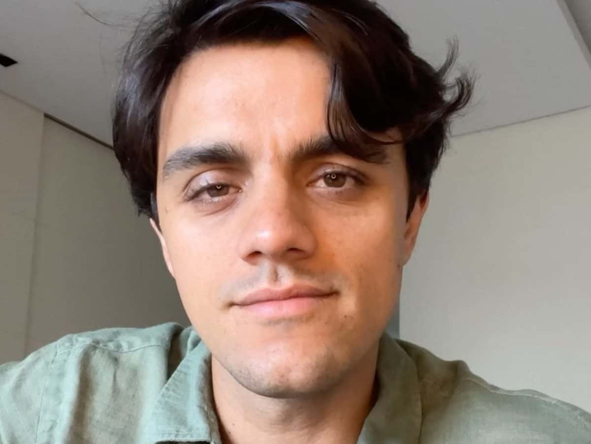 Felipe Simas conta que cogitou abandonar carreira de ator
