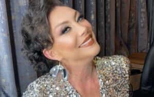 Cantora turca morre após cair de sexto andar de prédio