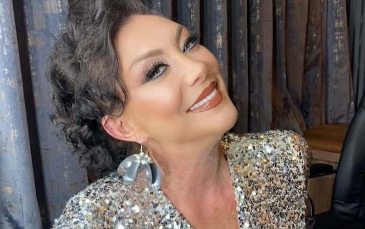 Cantora turca morre após cair de sexto andar de prédio