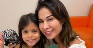 Maíra Cardi adia parto da caçula a pedido da escola da filha