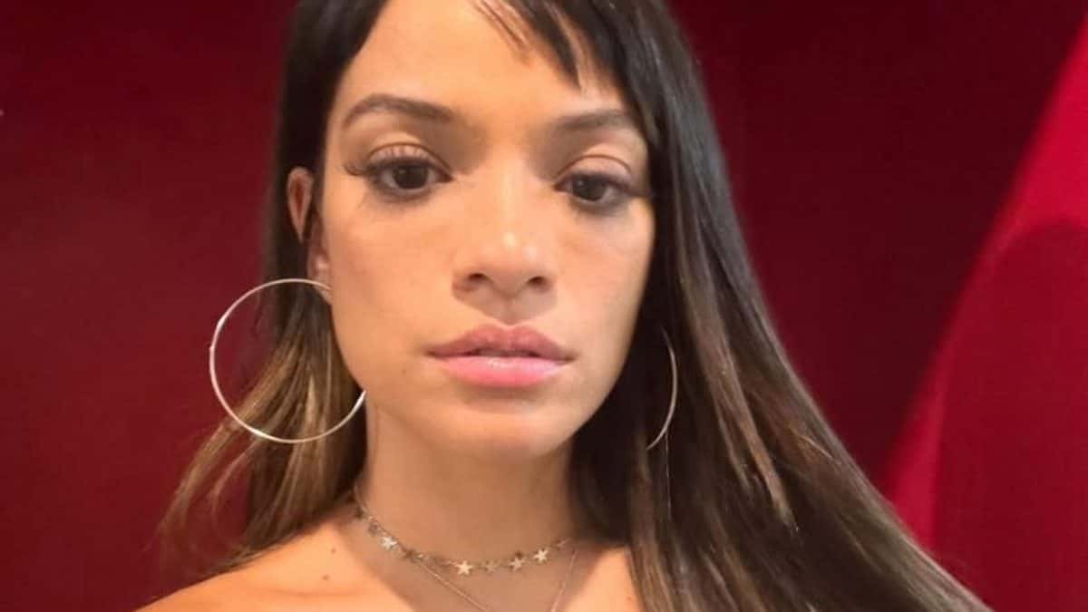 Atriz de Vale Tudo fala sobre planos de voltar para faculdade