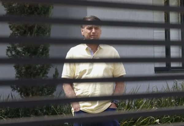 Jair Bolsonaro é preso pela Polícia Federal