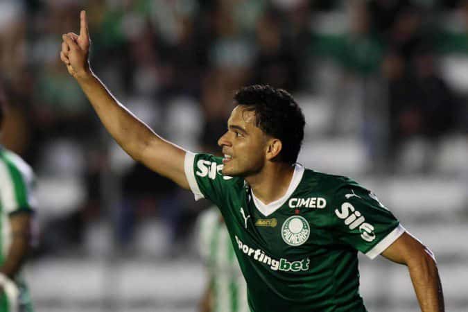 Com time alternativo, Palmeiras bate o Juventude e segue líder