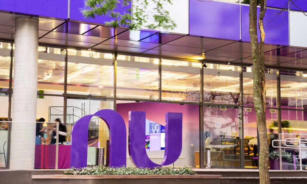 Nubank demite 12 pessoas após confusão em reunião por mudança no home office