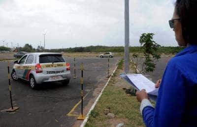 CNH acessível prevê cursos gratuitos