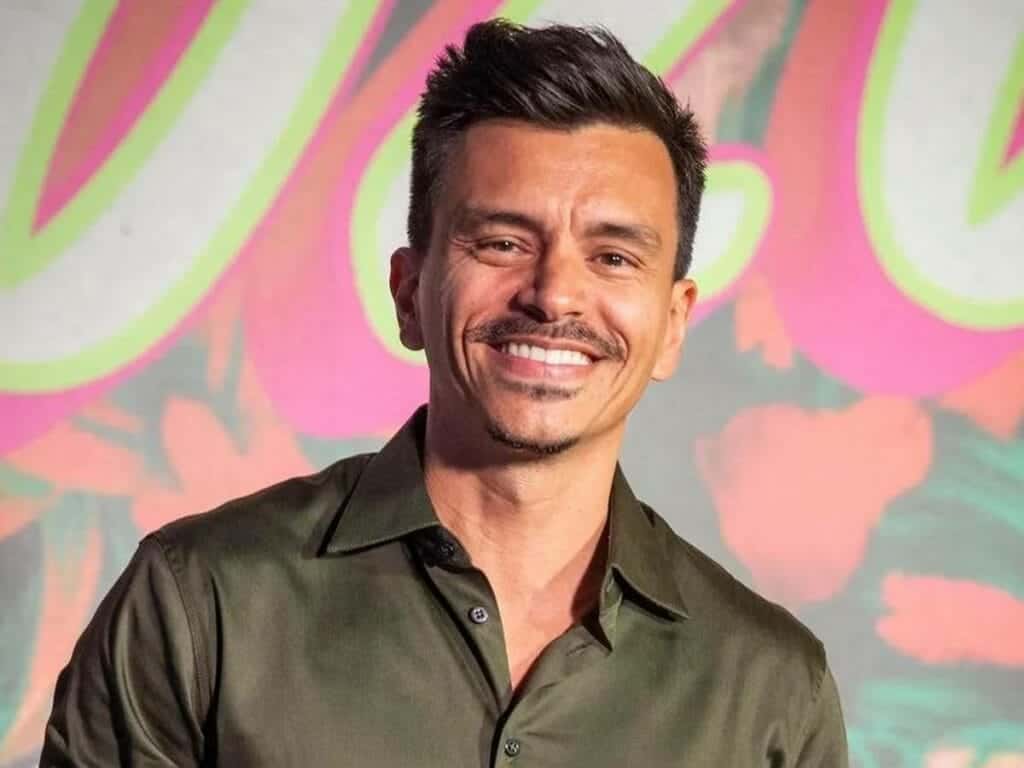 Ex-autor da Globo prepara duas novelas verticais após fracasso em audiência na TV