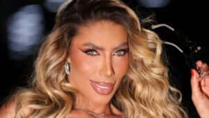 Tati Minerato, musa da Grande Rio, revela seus segredos para manter as curvas e o corpo sarado