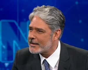 William Bonner comove a web em despedida do Jornal Nacional