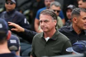 Moraes autoriza Bolsonaro a realizar exames médicos na PF