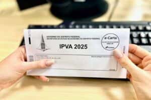 Detran-DF alerta sobre golpe do IPVA que solicita número do Renavam