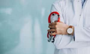 CFM apoia aprovação de exame de proficiência para exercício da medicina