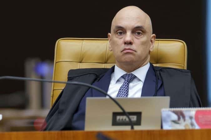 Moraes rejeita pedido de prisão domiciliar a Bolsonaro 