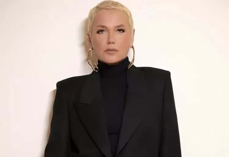 Xuxa reflete sobre envelhecimento e diz viver aos 62 o que não viveu aos 25
