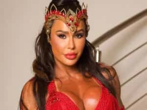 Gracyanne fala sobre dificuldade em retornar ao Carnaval após lesão