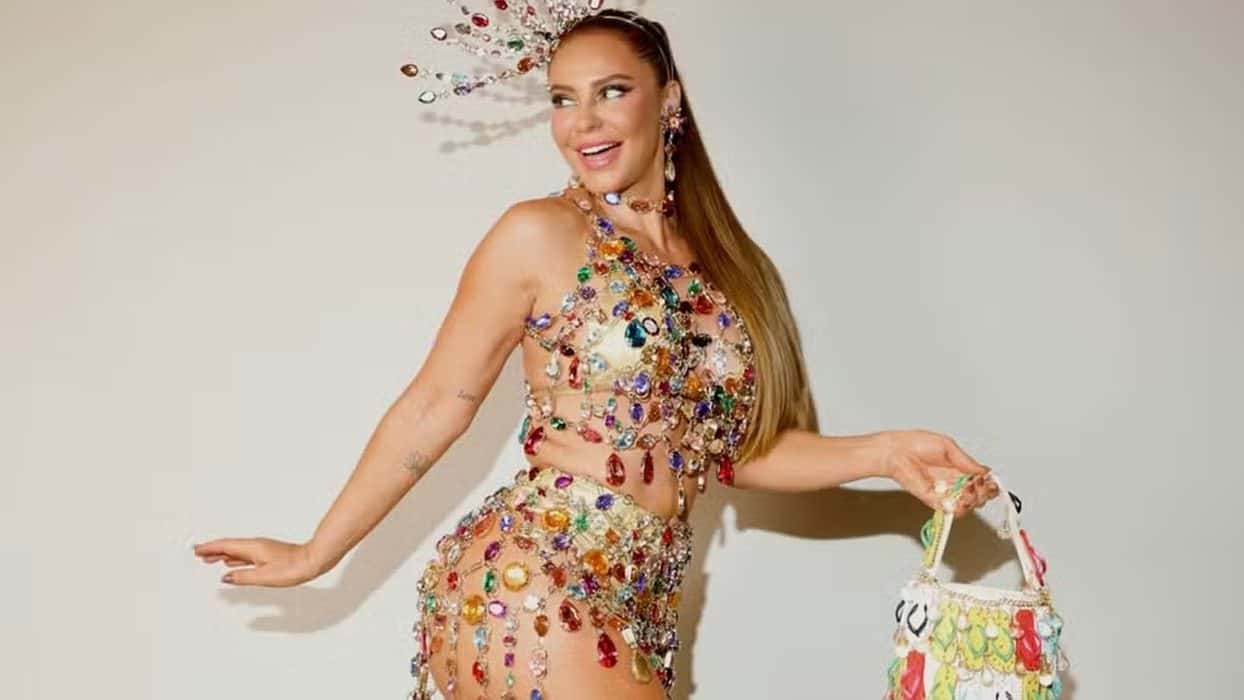 Paolla Oliveira fala sobre término com Diogo Nogueira e brilha na Sapucaí