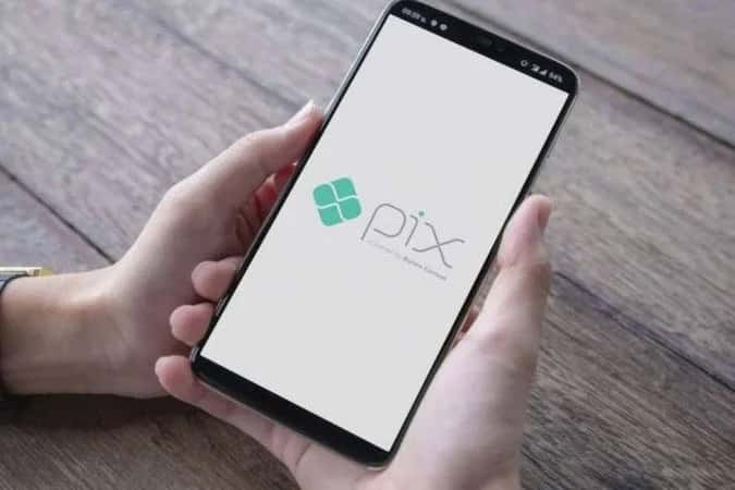 Clientes reclamam nas redes de instabilidade no Pix