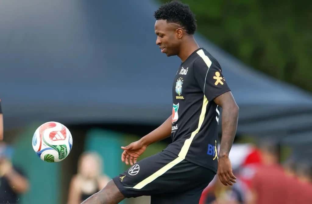Vini Jr não treina e vira dúvida no Brasil para duelo contra a Croácia