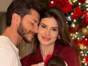 Camila Queiroz fala sobre mudanças após nascimento da filha