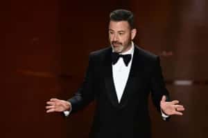 Jimmy Kimmel rebate críticas por piada sobre Melania Trump