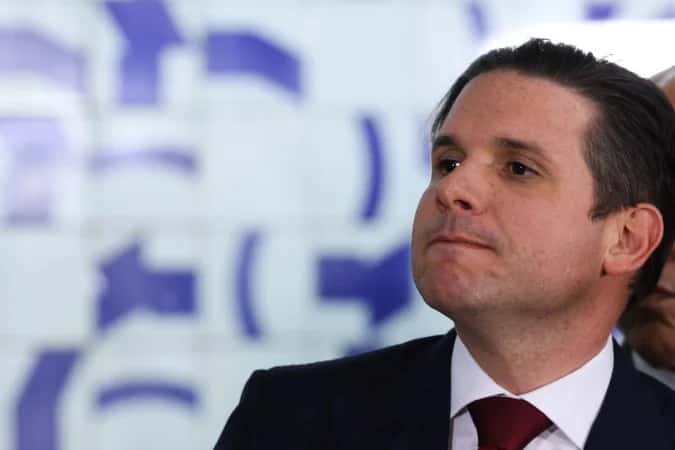 Fim da escala 6×1 opõe Congresso e governo