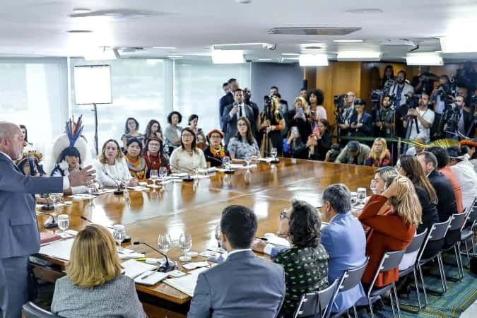 Lei sobre tornozeleira imediata para os agressores de mulheres é sancionada