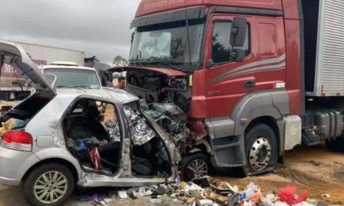 Acidente que matou família na BR-251 é usado para aplicar golpe na internet