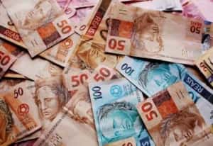 Governo Federal propõe salário mínimo de R$ 1.717 para o próximo ano