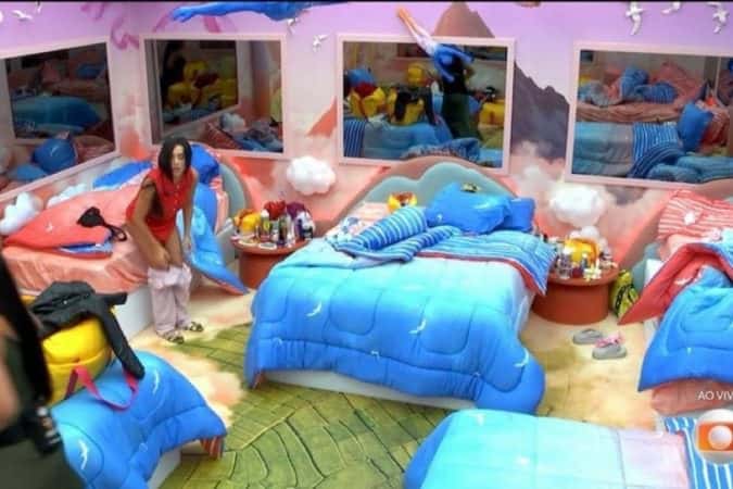 BBB 26: Jordana tira roupa ao vivo e deixa Tadeu desesperado; veja