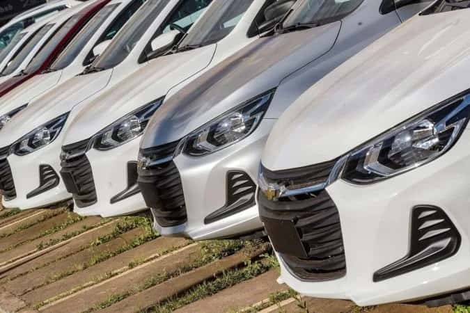 Produção e comércio de carros estão em alta; confira lista dos mais vendidos