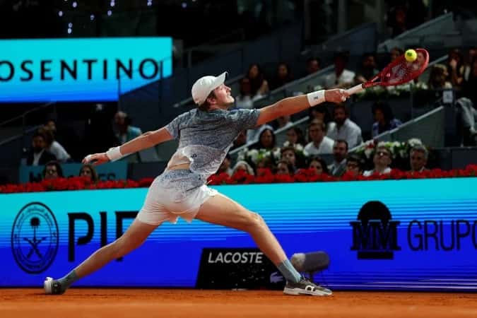 João Fonseca perde e dá adeus ao Masters 1000 de Madri