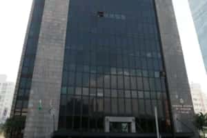 Justiça mantém justa causa de segurança visto em show durante atestado