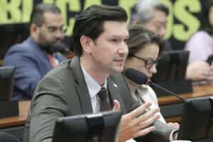 Novo tenta barrar regra que limita apostas de mercados preditivos