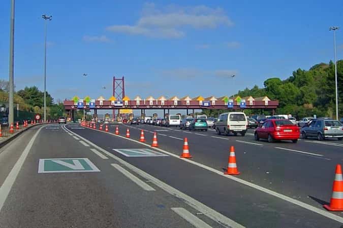 Governo suspende multas em pedágios eletrônicos e dá prazo para regularização