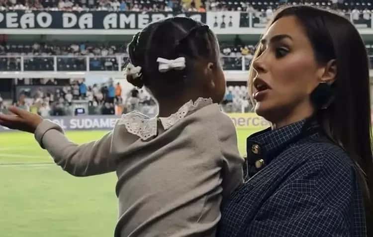 Bruna Biancardi faz pergunta à filha com Neymar e resposta viraliza