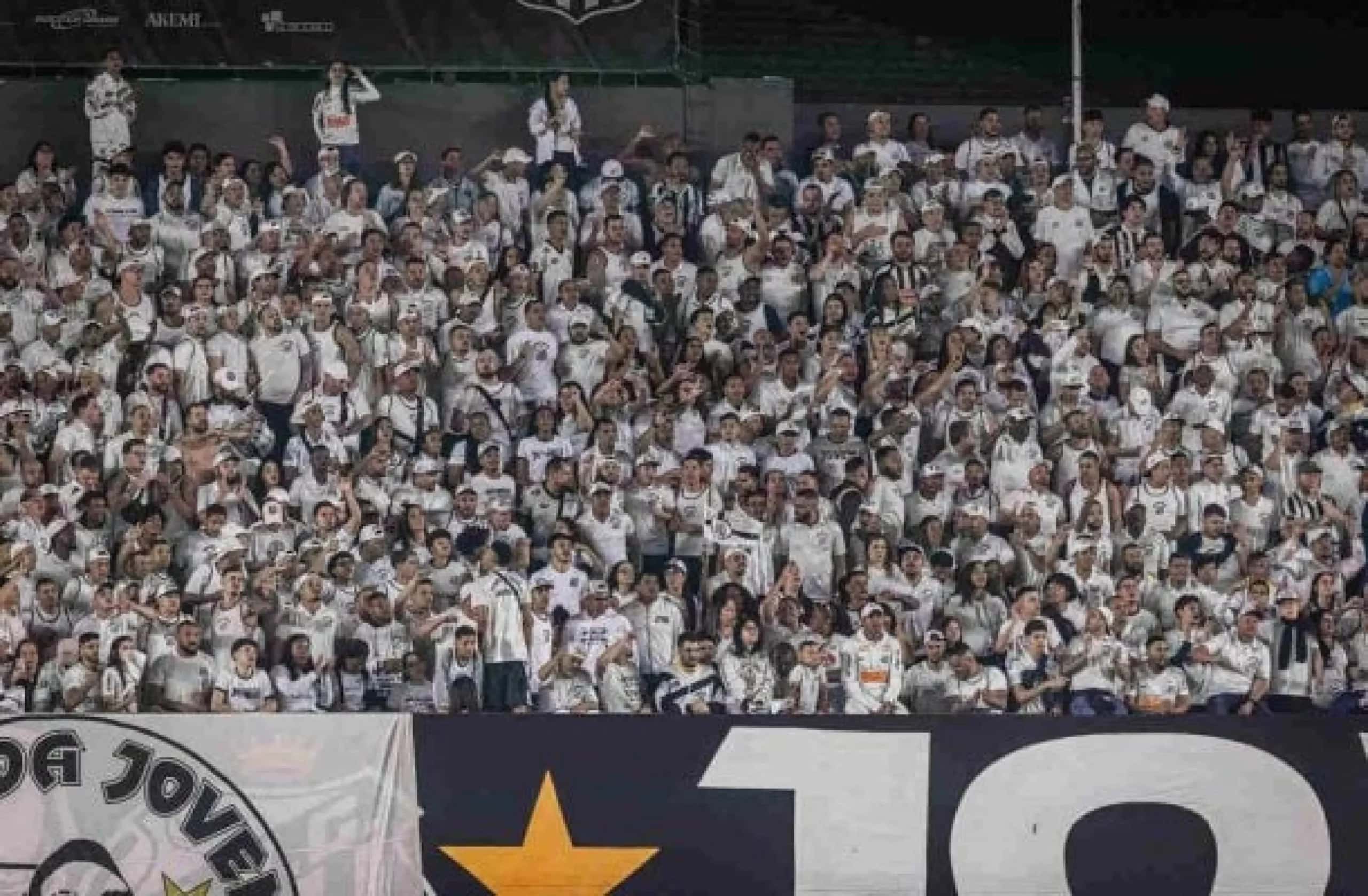 Organizada dispara contra diretoria, elenco e Neymar após tropeço do Santos