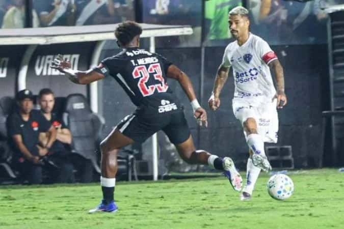 Vasco empata com Paysandu e avança às oitavas da Copa do Brasil