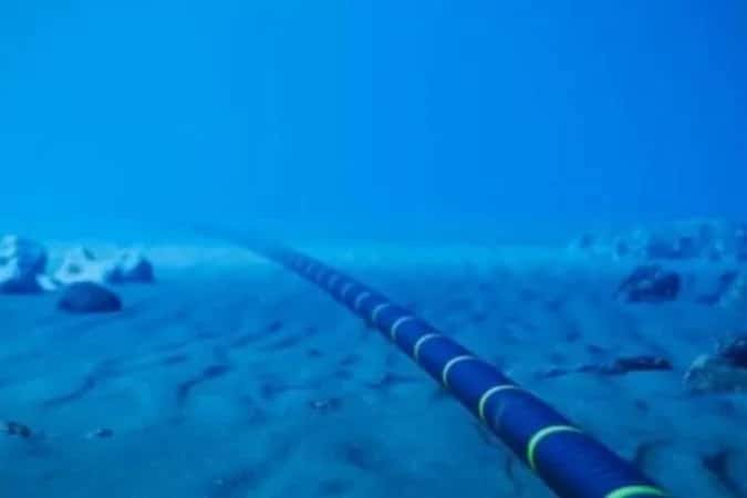 Anatel abre tomada de subsídios para discutir regulação de cabos submarinos