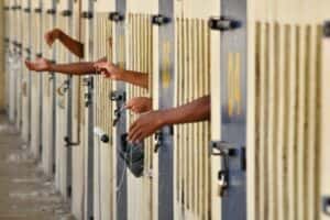 Diminuição da maioridade penal volta à pauta e reacende debate